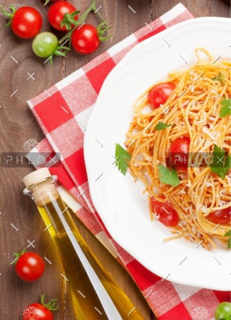 demo attachment 232 spaghetti pasta with tomatoes and parsley pd3jbzp